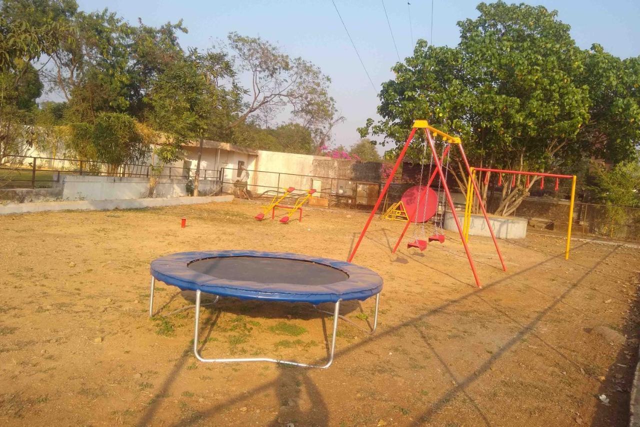 Parishreya Holiday Home Lonavla Zewnętrze zdjęcie