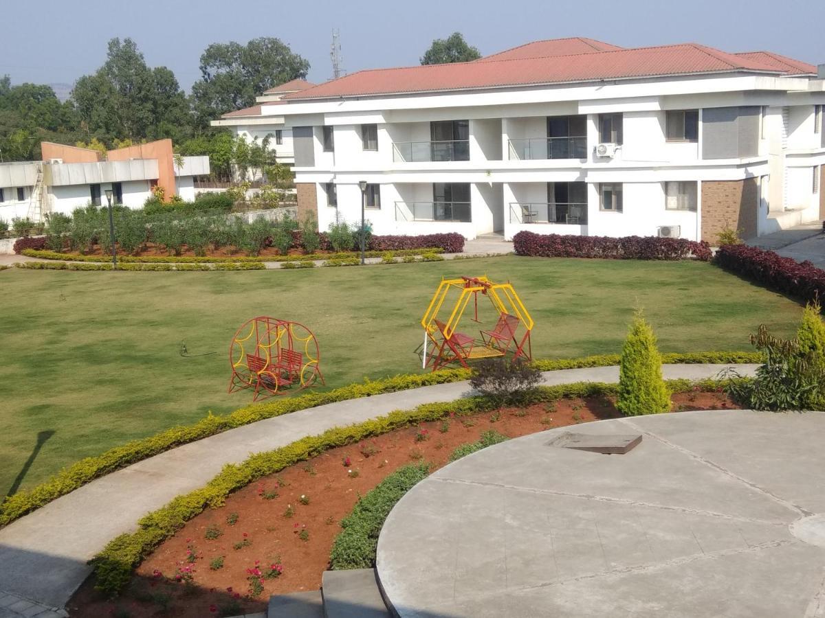 Parishreya Holiday Home Lonavla Zewnętrze zdjęcie